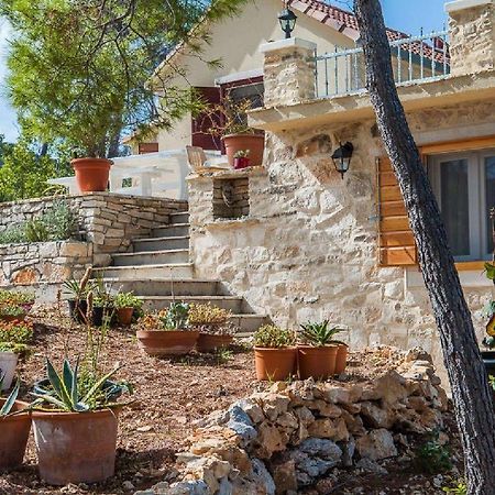 Вилла House Vesna Kupinova Милна Экстерьер фото