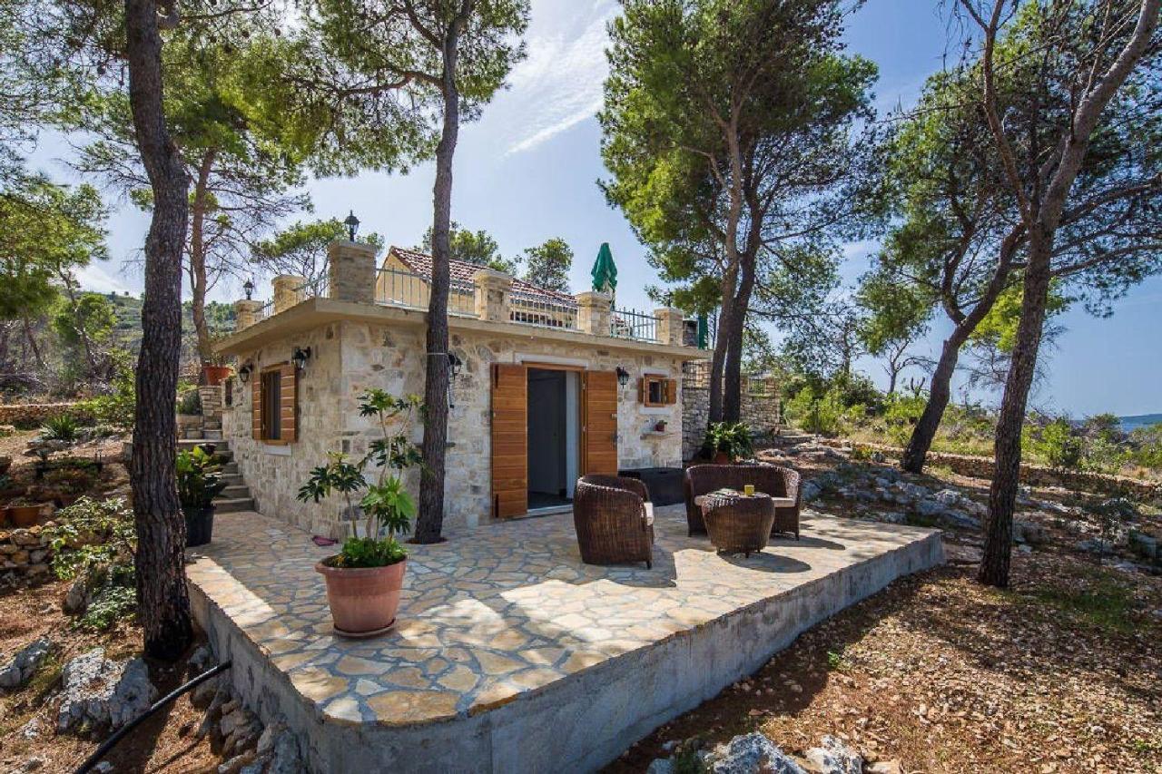 Вилла House Vesna Kupinova Милна Экстерьер фото