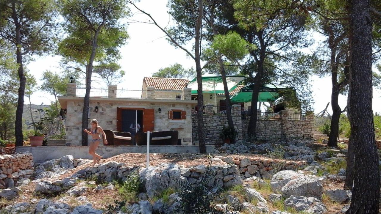 Вилла House Vesna Kupinova Милна Экстерьер фото
