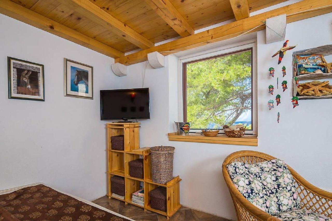 Вилла House Vesna Kupinova Милна Экстерьер фото
