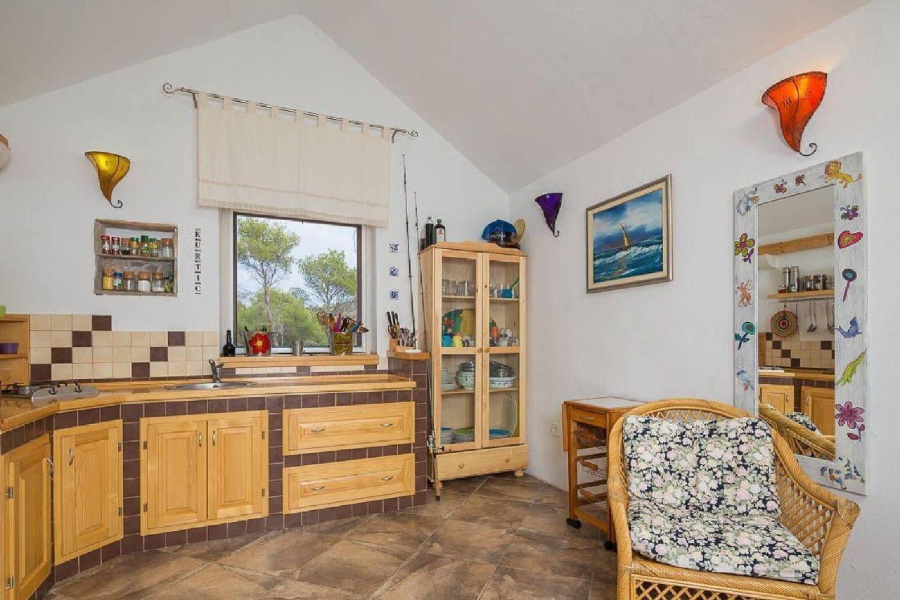 Вилла House Vesna Kupinova Милна Экстерьер фото